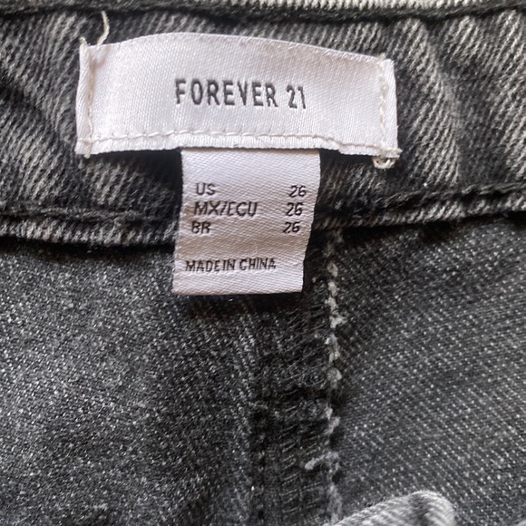 Black Y2K 90's styled pants - Picture 3 of 3